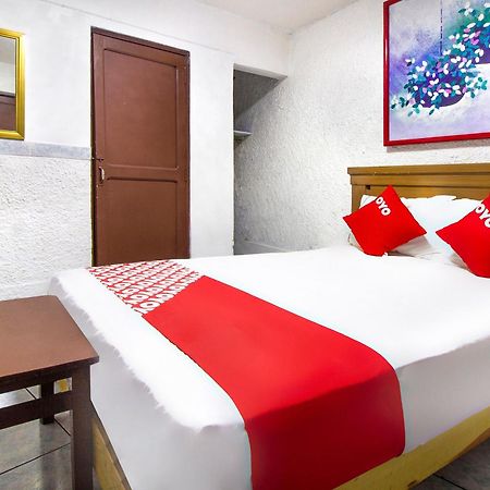 Oyo Hotel Brazil,Guadalajara,Estadio Jalisco ภายนอก รูปภาพ