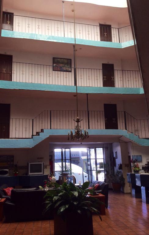 Oyo Hotel Brazil,Guadalajara,Estadio Jalisco ภายนอก รูปภาพ