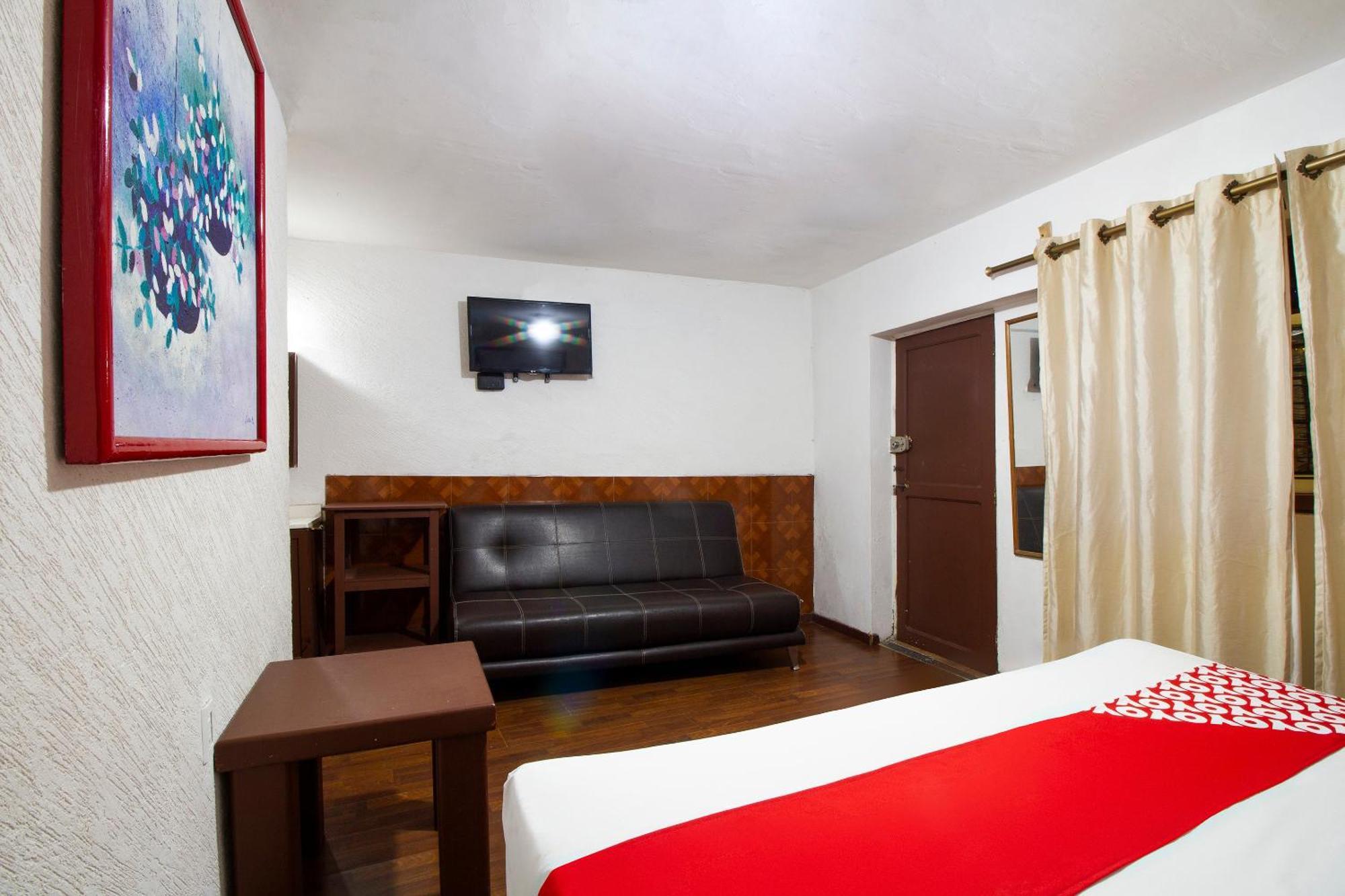 Oyo Hotel Brazil,Guadalajara,Estadio Jalisco ภายนอก รูปภาพ