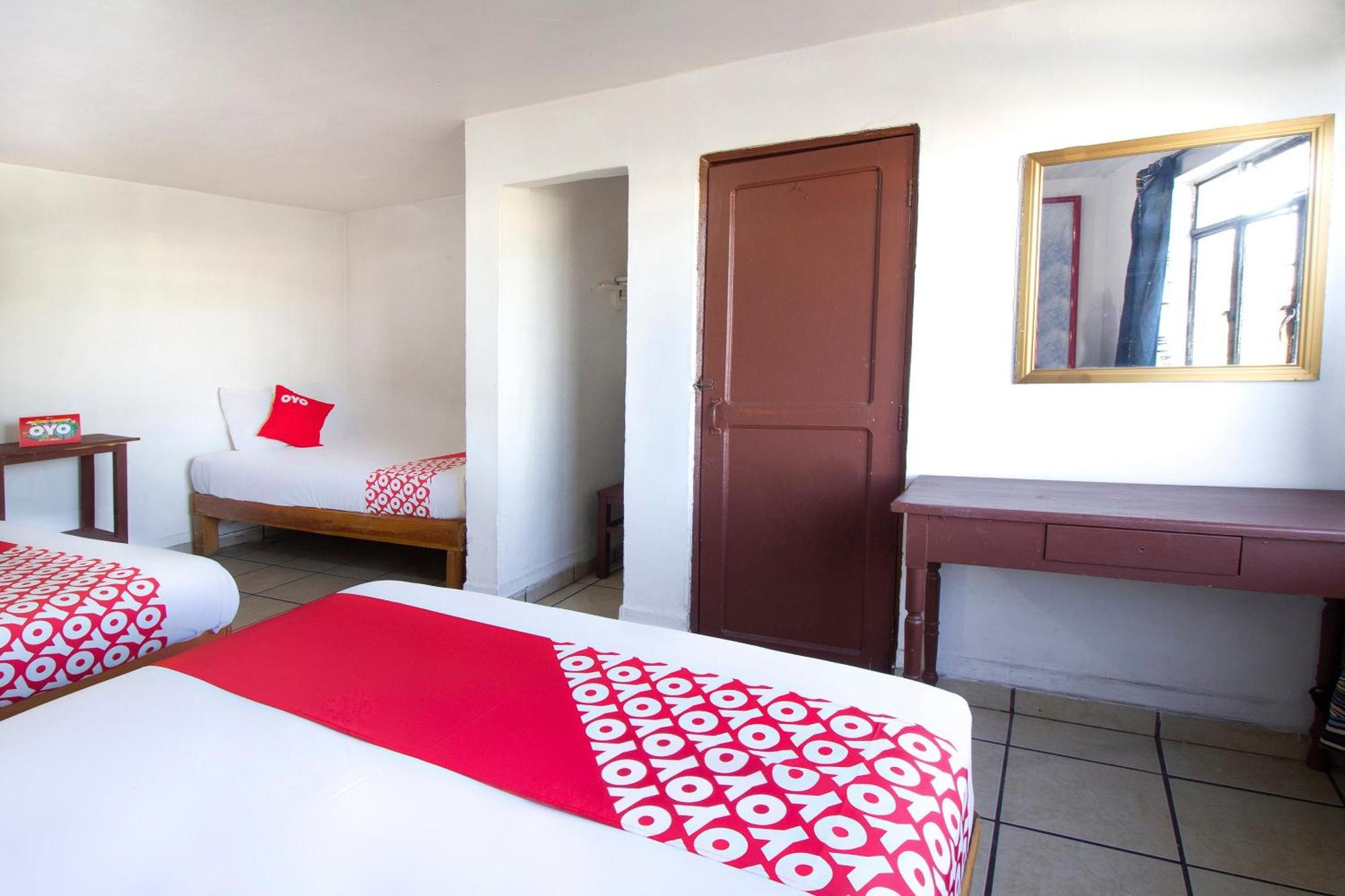 Oyo Hotel Brazil,Guadalajara,Estadio Jalisco ภายนอก รูปภาพ