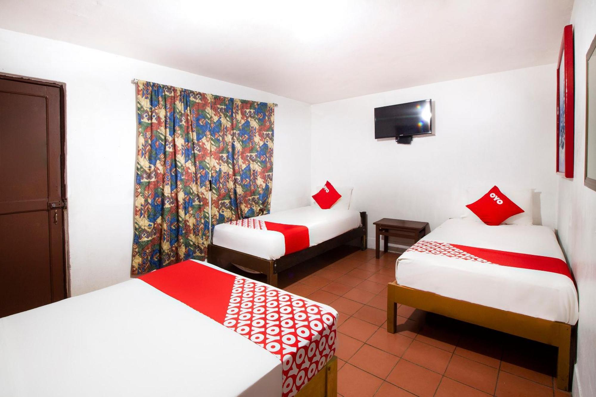 Oyo Hotel Brazil,Guadalajara,Estadio Jalisco ภายนอก รูปภาพ